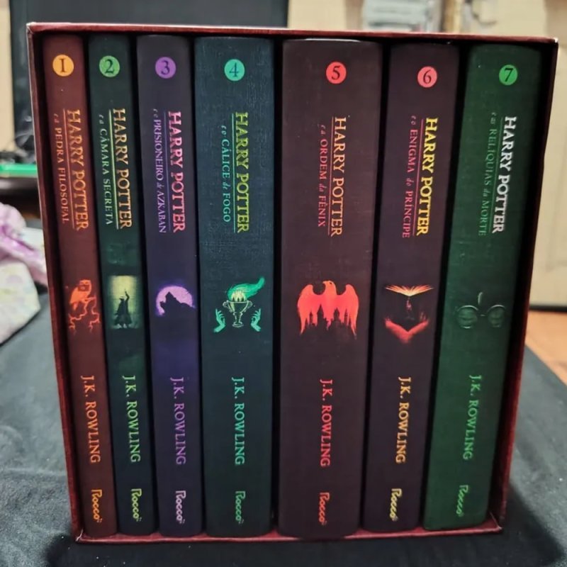 Box Harry Potter Premium Vermelho (7 Livros em capa dura)