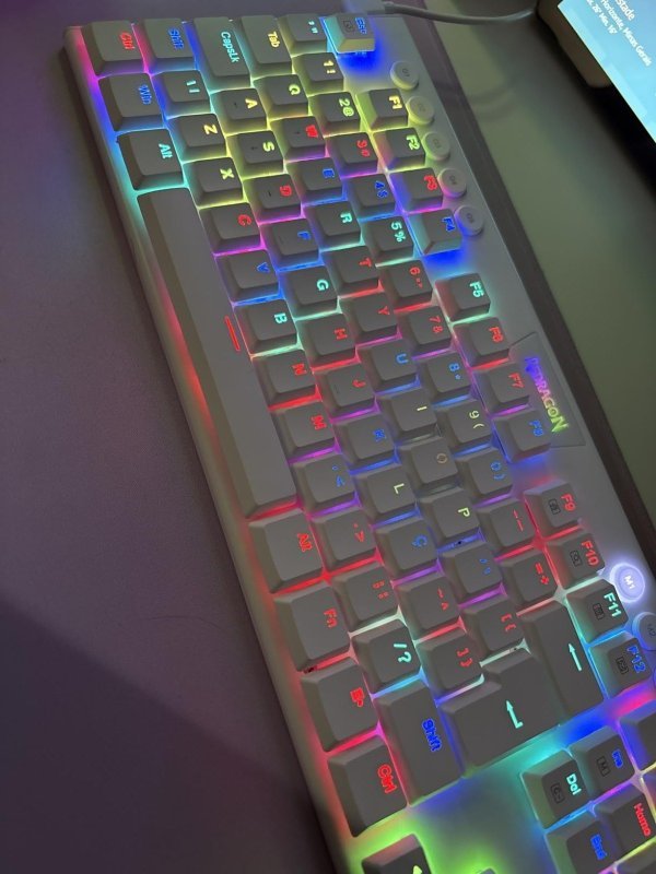 Teclado mecânico Low Profile Redragon Horus Branco Switch Brown