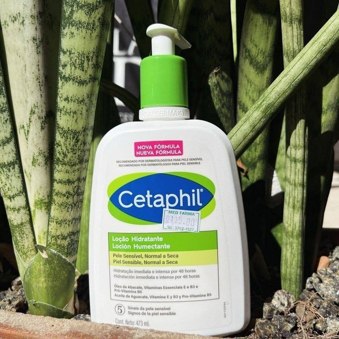 Cetaphil Loção Hidratante Corporal e Facial para Pele Seca e Sensível 473ml