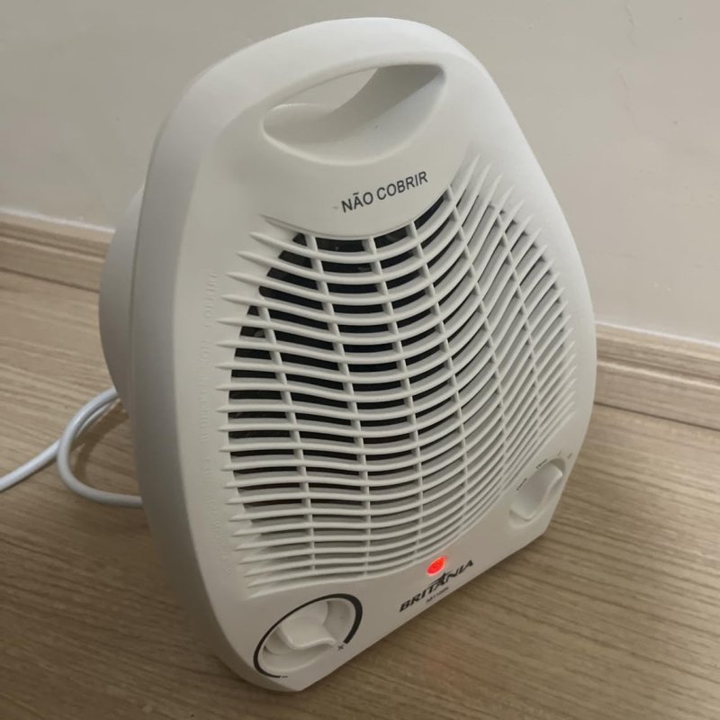 Aquecedor Elétrico 2 Em 1 Kian Branco 1800w Aq100 2 Níveis De Aquecimento Ventilação