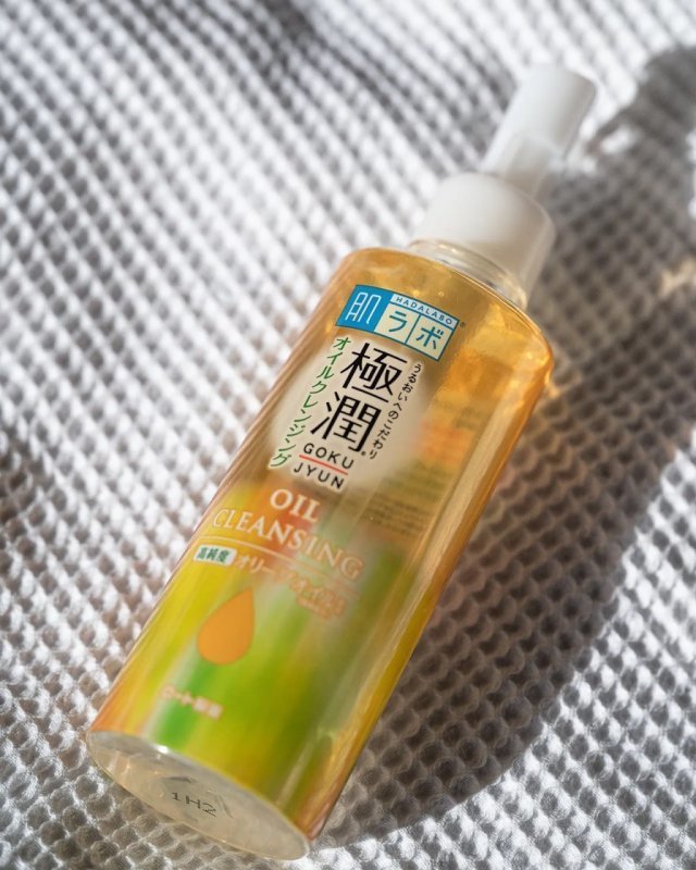 Óleo removedor de maquiagem Hada Labo 200ml