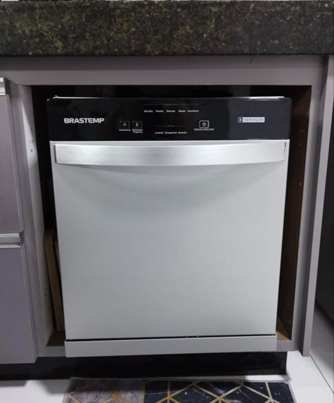 Lava-louças Brastemp 8 Serviços BLF08