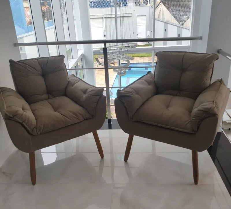 Poltrona Decorativa Opala Suede