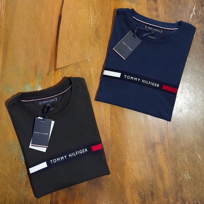 Kit com 2 Camisetas Tommy Hilfiger Insert + Frete Grátis