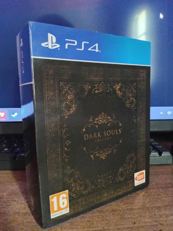 Dark Souls Trilogy - PlayStation 4 + Frete Grátis