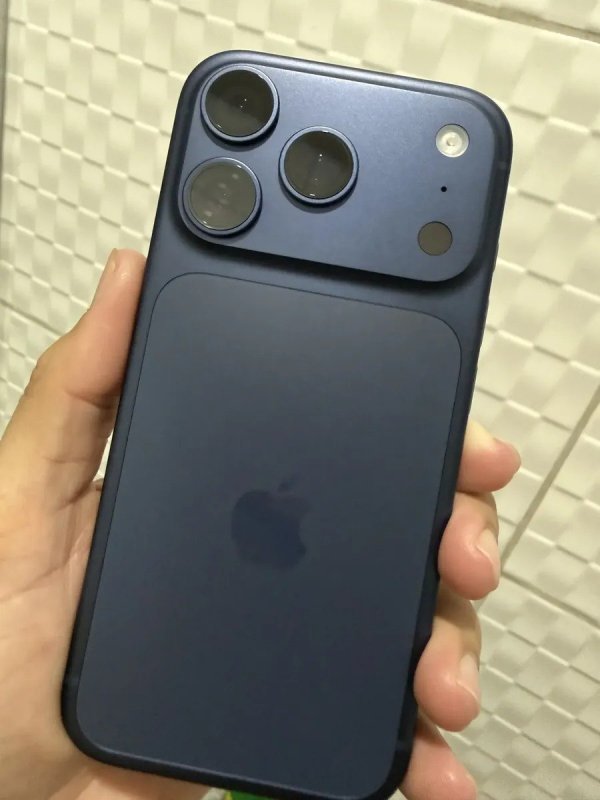 Apple iPhone 17 Pro (1TB) (Azul Profundo) + Frete Grátis