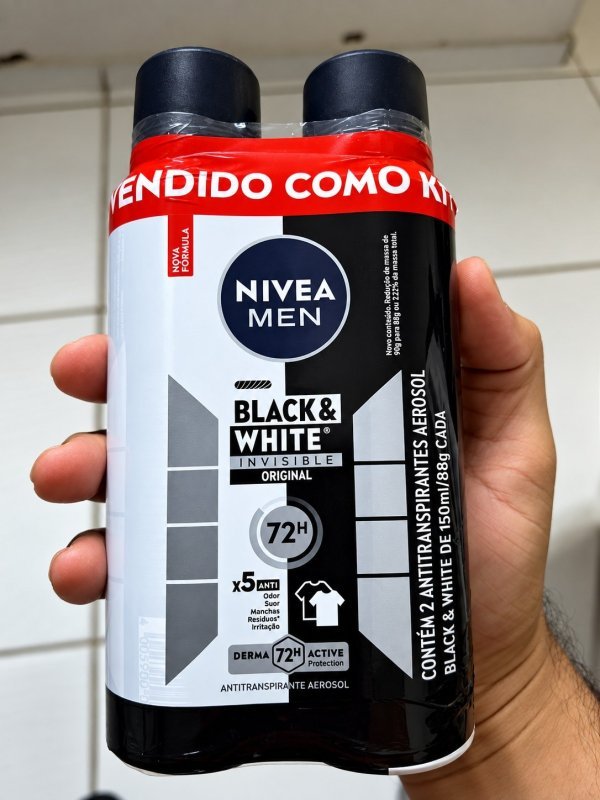 Kit NIVEA Desodorante Aerosol Men Black&White Invisible - 2 unidades