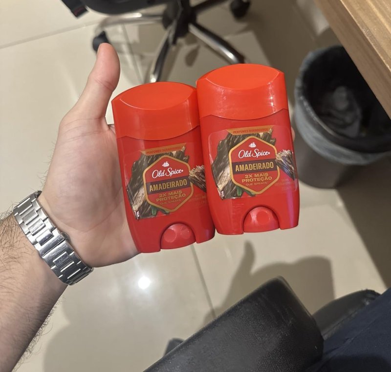Old Spice Desodorante Antitranspirante em Barra Amadeirado 50 g