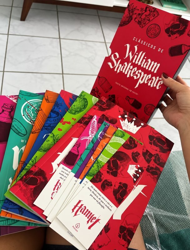 Box Clássicos de William Shakespeare - com 7 marcadores de páginas