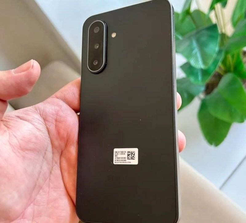 Samsung Galaxy A17 com IA, 256GB, 8GB RAM