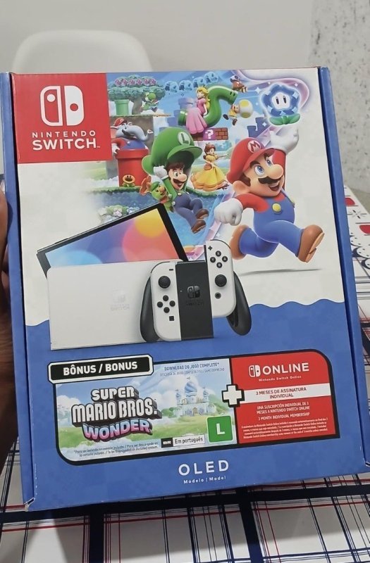 Bundle Nintendo Switch OLED + Super Mario Bros Wonder + 3 Meses de Assinatura Nintendo Switch Online