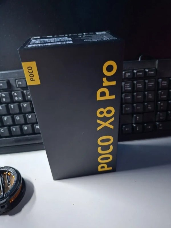 Xiaomi Poco X8 Pro Dual Sim 512GB Amarelo 12GB RAM 6,59" AMOLED Dimensity 8500-Ultra 50MP com OIS 6500mAh 100W HyperCharge