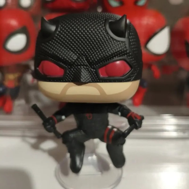 Boneco Funko Pop! Marvel Demolidor Renascido Traje Preto + Frete Grátis
