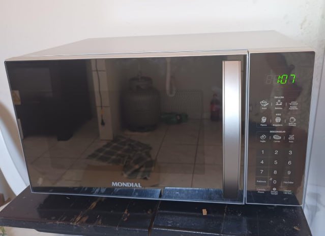 Micro-ondas Mondial Inox 1400W 34L