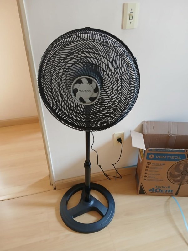 Ventisol Ventilador de Coluna Oscilante, Turbo 6 Pás Premium, Preto, 40cm, 127V