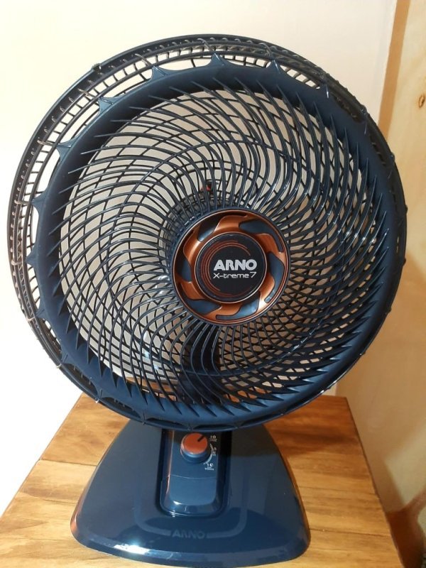Ventilador de Mesa Arno X-TREME 7 Cinza 40cm