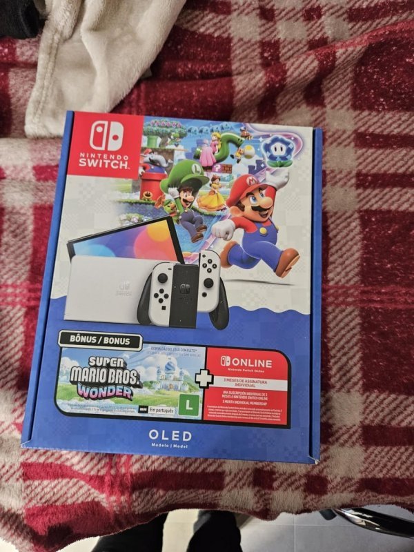 Nintendo Switch OLED 64GB edição Mario Bros Wonder