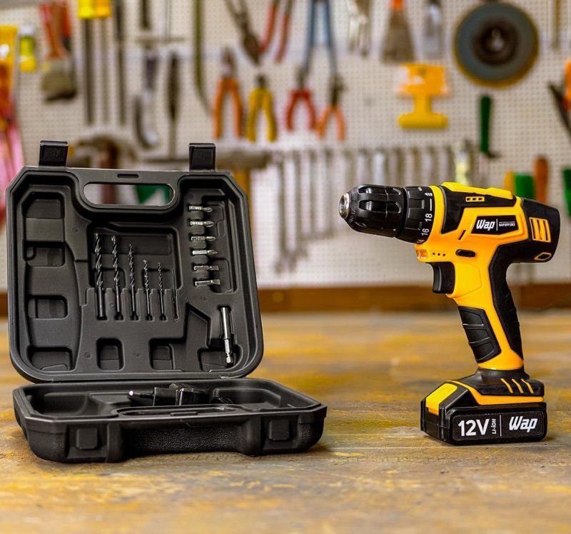 Parafusadeira e furadeira Wap 12V + Maleta com acessórios