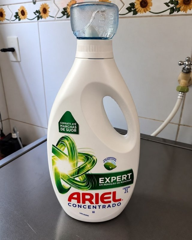 Ariel Sabão Líquido Expert Concentrado 2L
