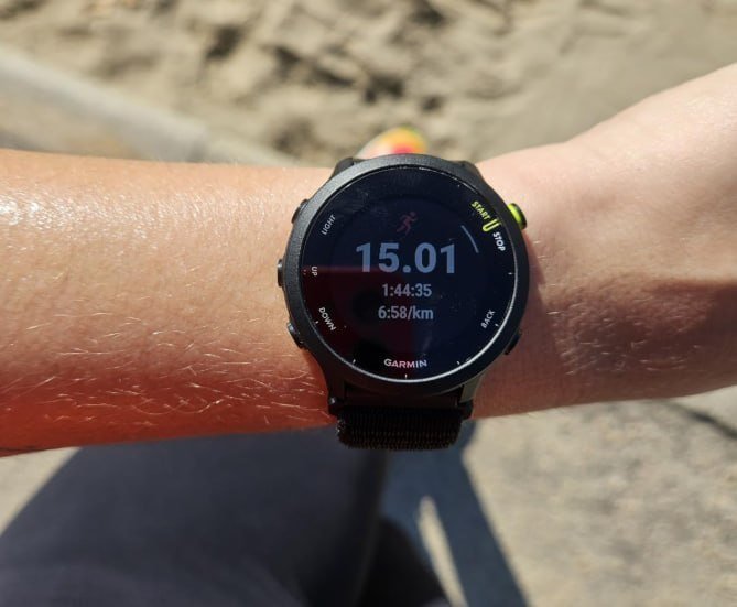 Garmin Relógio Forerunner 55 com Monitor Cardíaco de Pulso e GPS + Frete Grátis