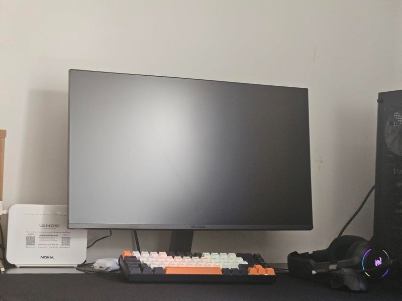 LG UltraGear Monitor Gamer 24" IPS 144Hz nativo