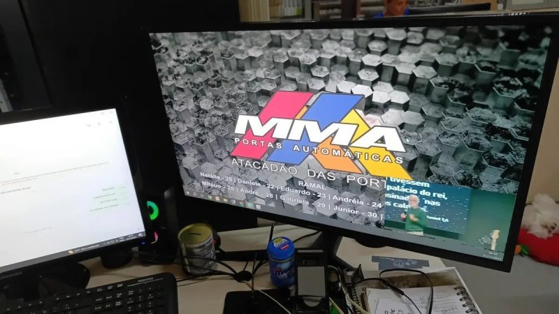 Monitor Samsung 32" UHD 4K FreeSync - UJ59