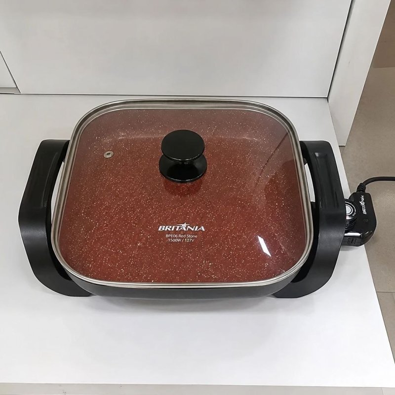 Panela Elétrica 3L Britânia com Revestimento Red Stone 220v (BPE06)