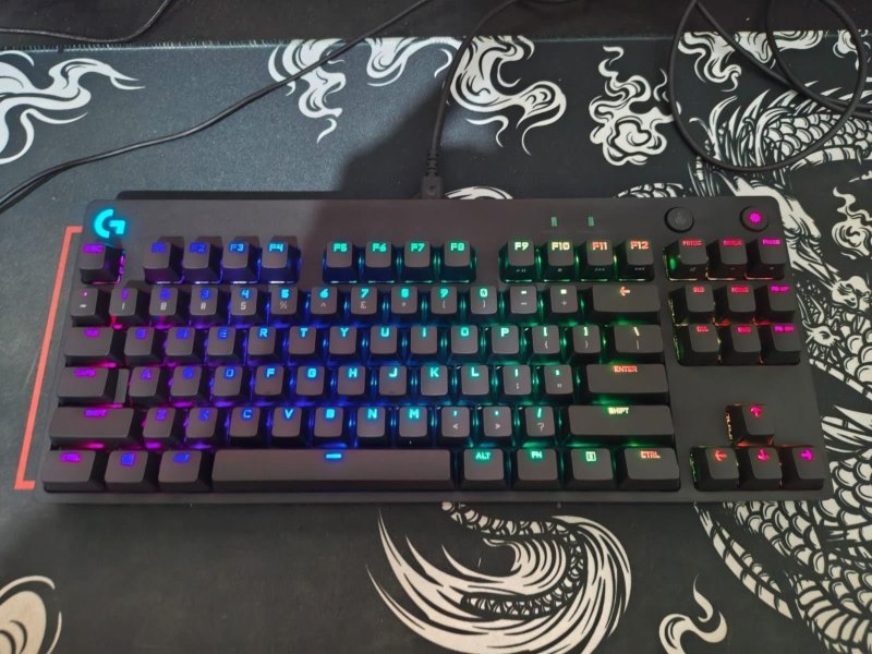 Teclado Mecânico Gamer Logitech G PRO TKL RGB LIGHTSYNC + Frete Grátis