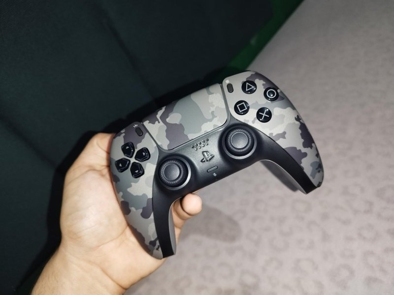 Controle sem fio PlayStation DualSense™ – Gray Camouflage