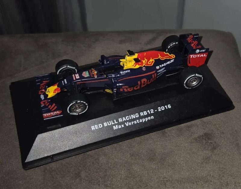Luppa Carros de Corrida, Red Bull RB12 2016 Verstappen Azul + Frete Grátis