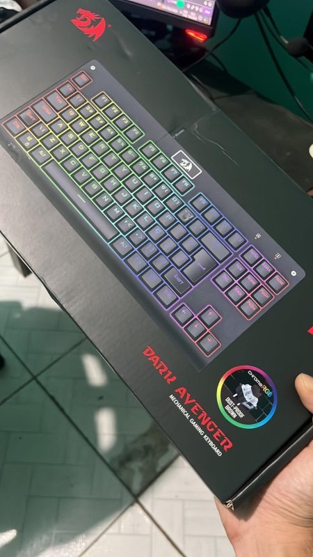 Teclado Mecânico Gamer Redragon Dark Avenger K568-2 Rgb Switch Brown