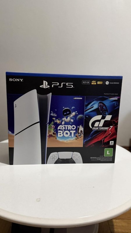 PS5 SLIM DIGITAL COM ASTRO BOT E GT7