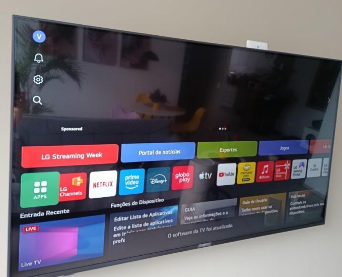 Smart TV LG 55" Led UHD Pro AI ThinQ 4K 55AU801C0SA