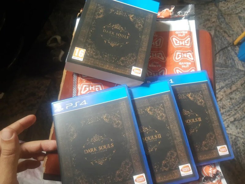 Dark Souls Trilogy - PS4 + Frete Grátis