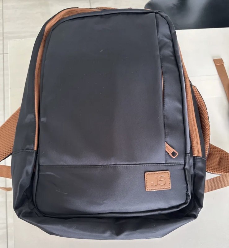 Mochila para Notebook Impermeável e Reforçada com Entrada USB
