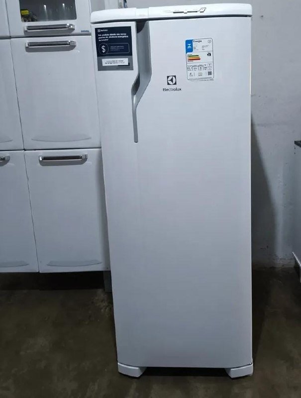 Geladeira Electrolux 240L Cycle Defrost (RE31) 110V
