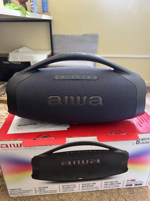 Caixa de Som AIWA Boombox Plus 200W