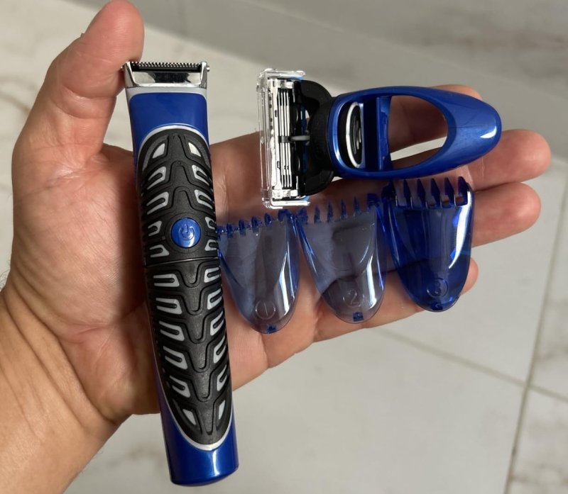 Barbeador Eletrico Gillette Styler para Barba e Corpo