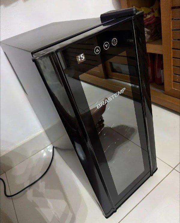 Adega De Vinhos Brastemp Com Painel Touch Bzc12be