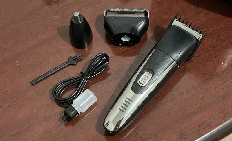 Máquina de Barbear Elétrica Multifuncional