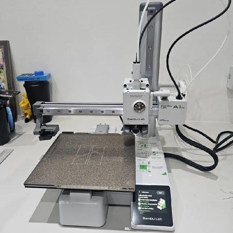 Impressora 3D Bambu Lab A1 Mini cor cinza Sem AMS
