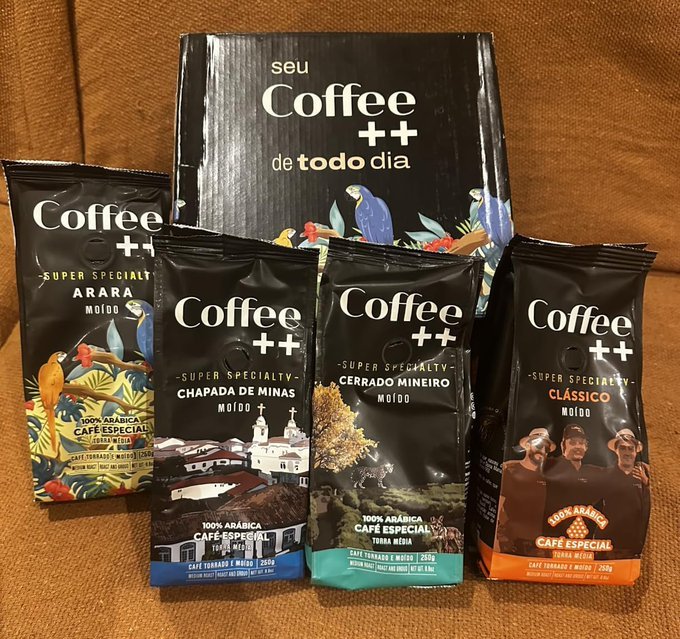 Kit 4 Cafés Especiais em Grãos Coffee++: Arara, Chapada de Minas, Cerrado Mineiro e Clássico 250g