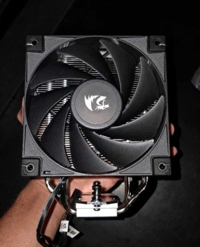 Air Cooler GamerStorm X Redragon AK400 RD Preto 4 Heatpipes Fan 120 mm R-AK400-BKNNMD-AJG