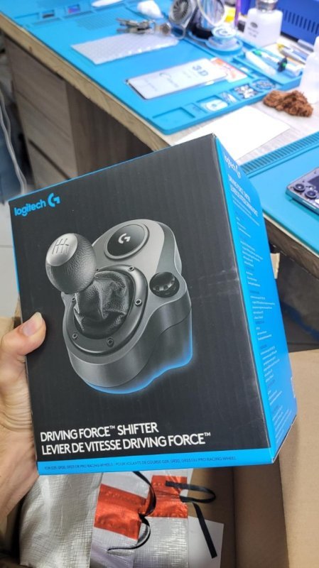 Câmbio Logitech G Driving Force - Compatível com Volantes Logitech G29, G920 e G923