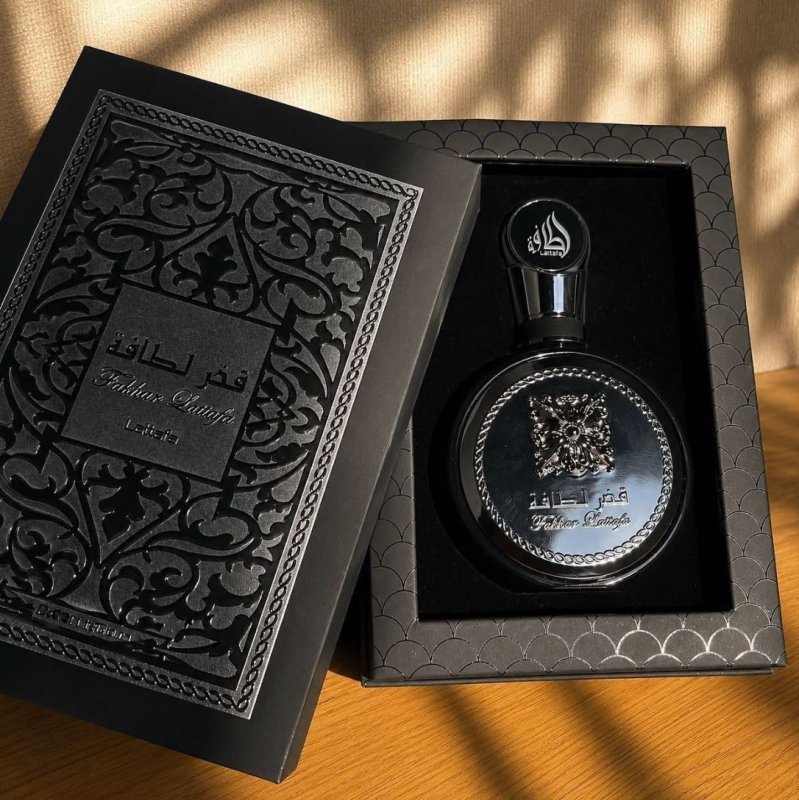 PERFUME ÁRABE MARCANTE - Lattafa Fakhar Black EDP 100ml