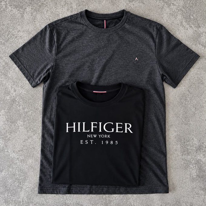 Kit com 2 Camisetas Aramis + Tommy Hilfiger + Frete Grátis