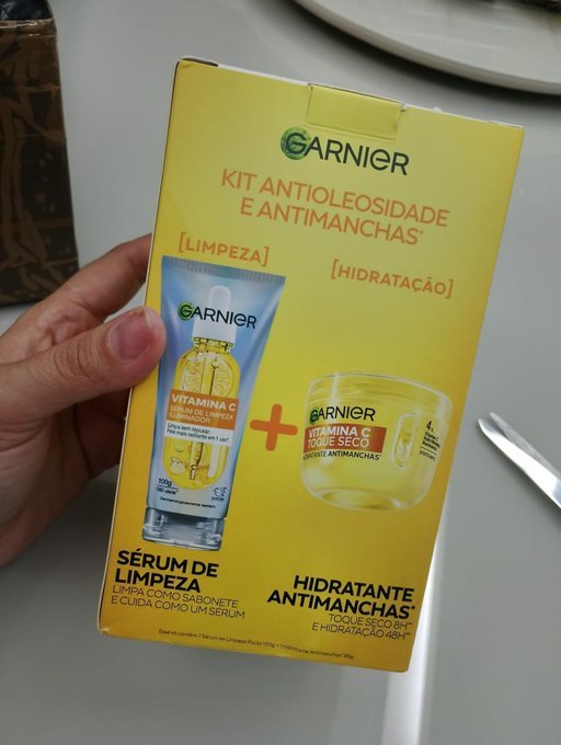 Kit Garnier Sérum de Limpeza 100g + Hidratante Antimanchas 85g + Frete Grátis