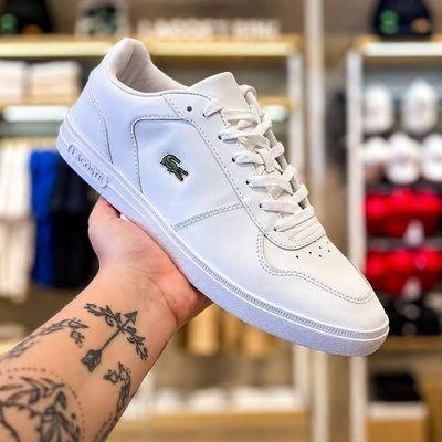 Tênis Lacoste T-base