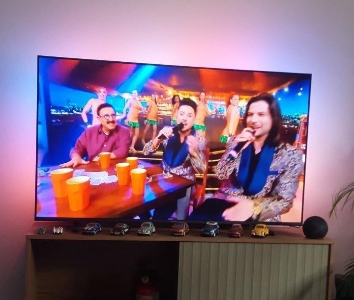 Smart TV Ambilight 50" 4K Philips (Apenas a TV) + Frete Grátis