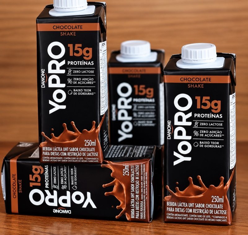 12 Unidades YoPRO Bebida Láctea UHT Chocolate 250ml + Frete Grátis